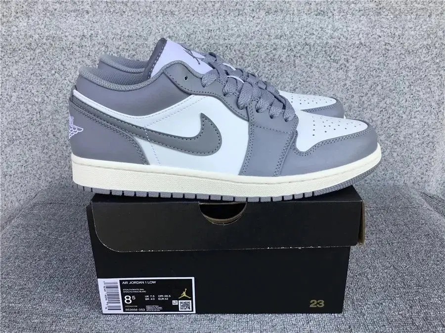 Nike Air Jordan 1 Low Sneakers(33+ Styles) 10