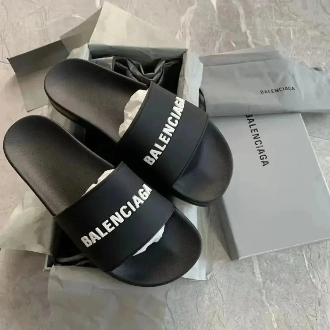 Burberry&Yeezy Slides 10